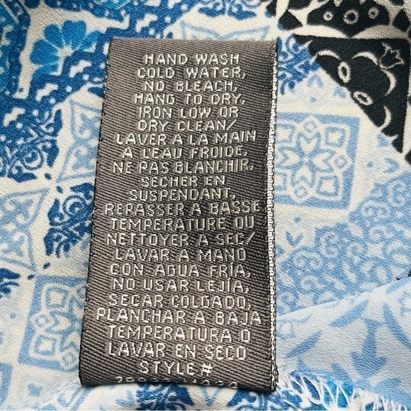 Suzy Shier Blue Geometric Zellige Print Boho Sleeveless Top with Shirring Size M - Picture 9 of 12